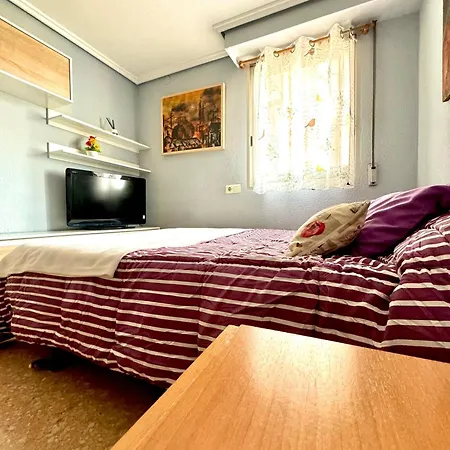 Alloggio in famiglia Blasco Ibanez Double With Private Bathroom In Shared