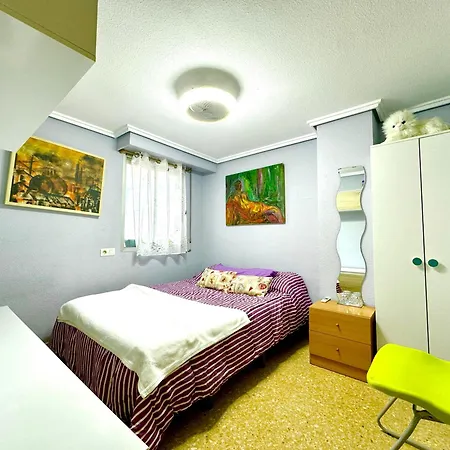 Blasco Ibanez Double With Private Bathroom In Shared Alloggio in famiglia *